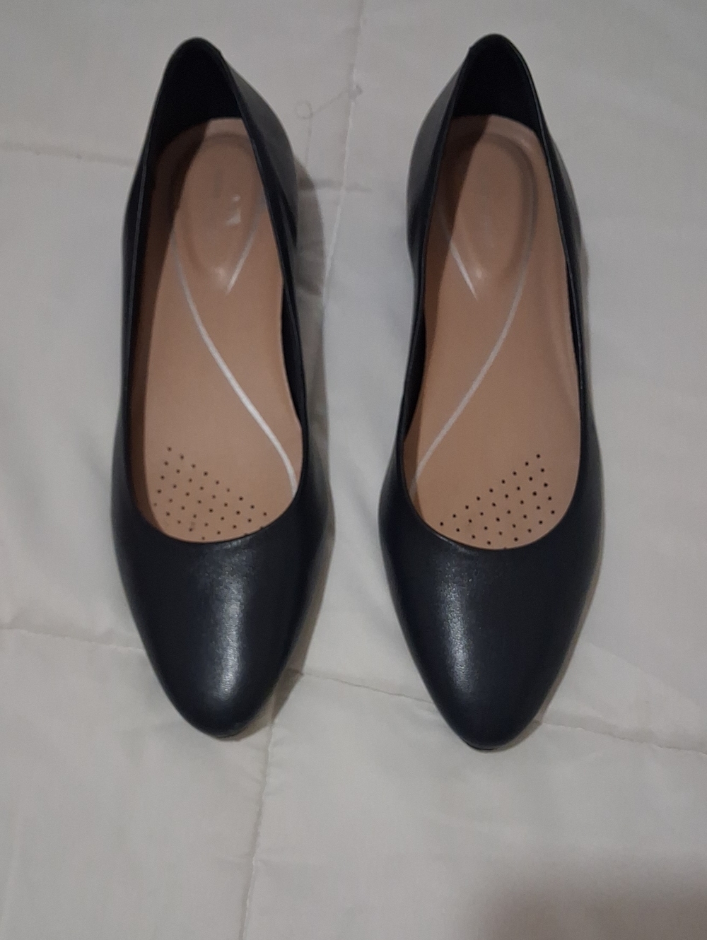 Easy Spirit Black Pointed Toe Caldise Flats Sz 8-9